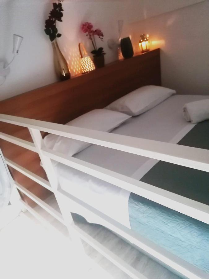 A Due Passi Dal Massimo Apartment Palermo Exterior photo